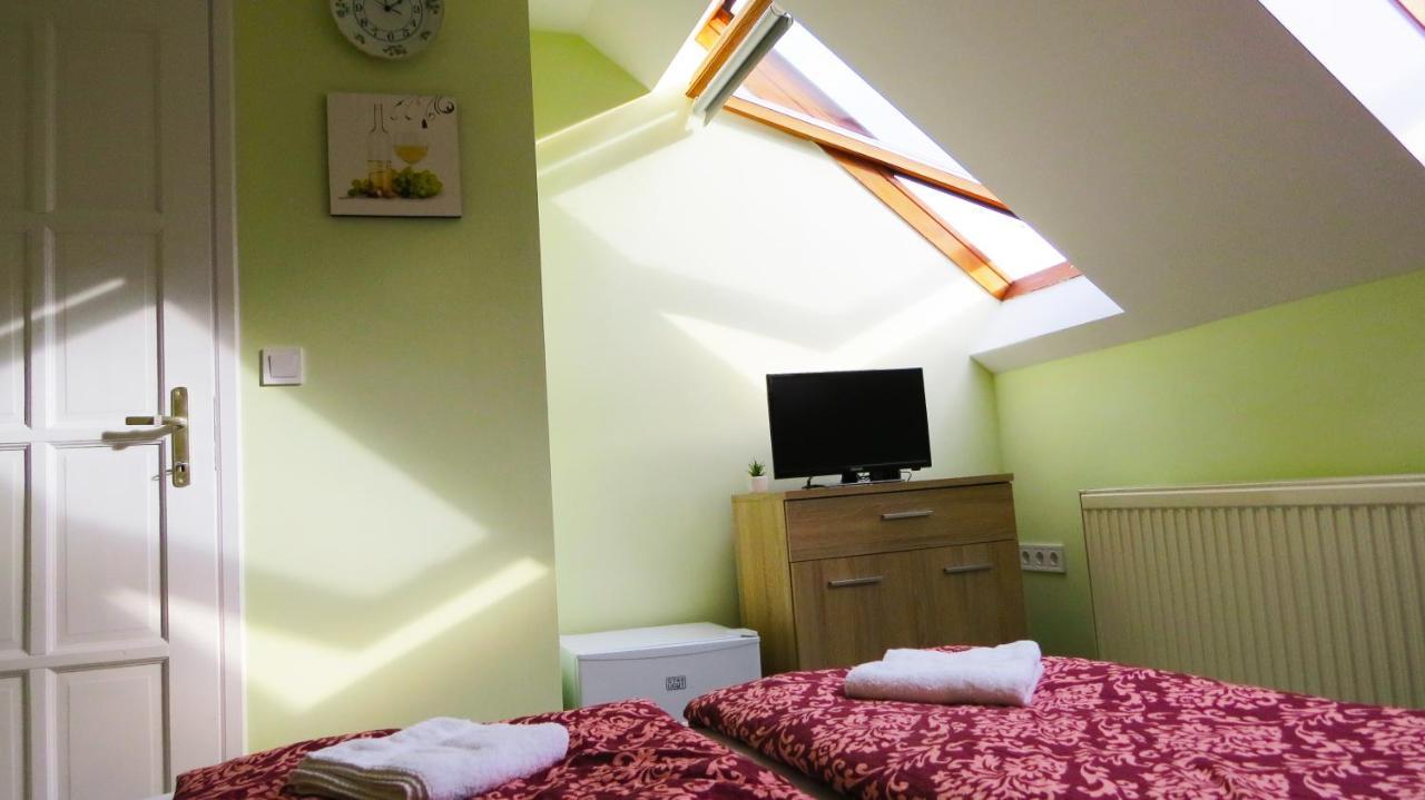 Hőforrás Wellness Panzió Egerszalók Exterior foto