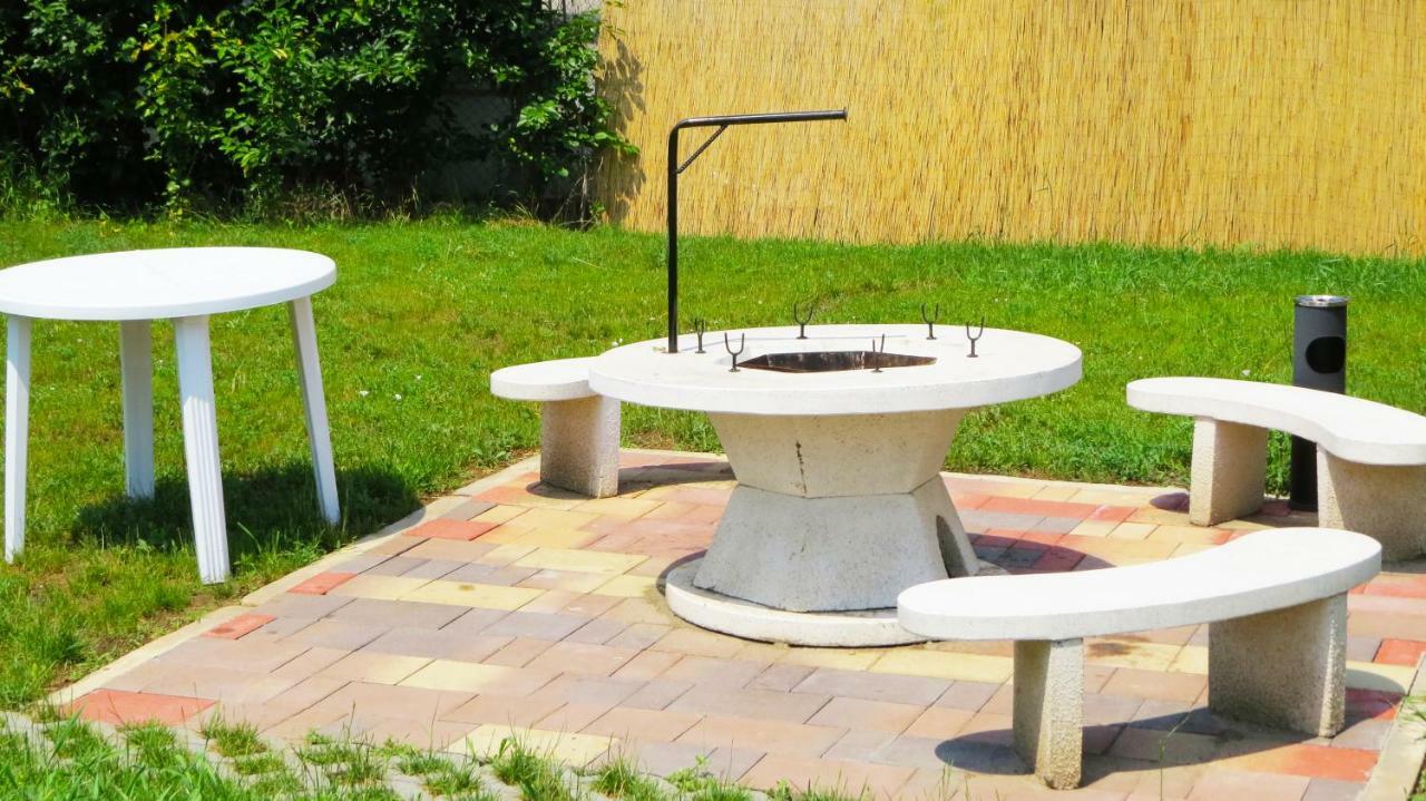 Hőforrás Wellness Panzió Egerszalók Exterior foto